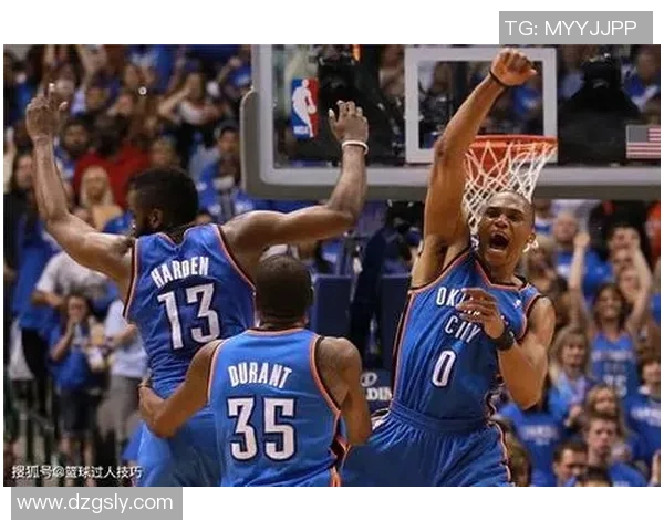 火箭与雷霆季后赛对决精彩回顾与赛场瞬间分析