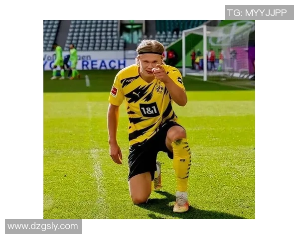 哈兰德与姆巴佩欧冠巅峰对决引发全球热议新一代足球传奇之争